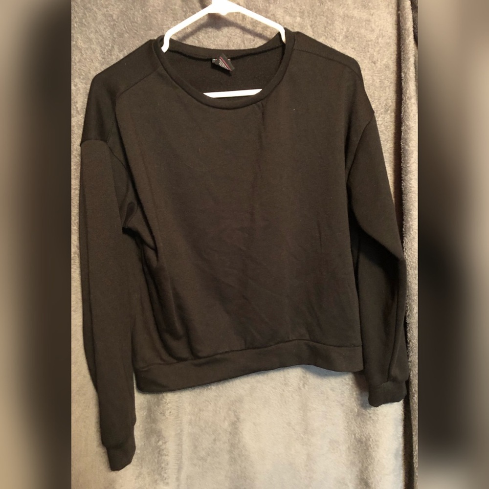 🚨3/$12 Black Sweatshirt